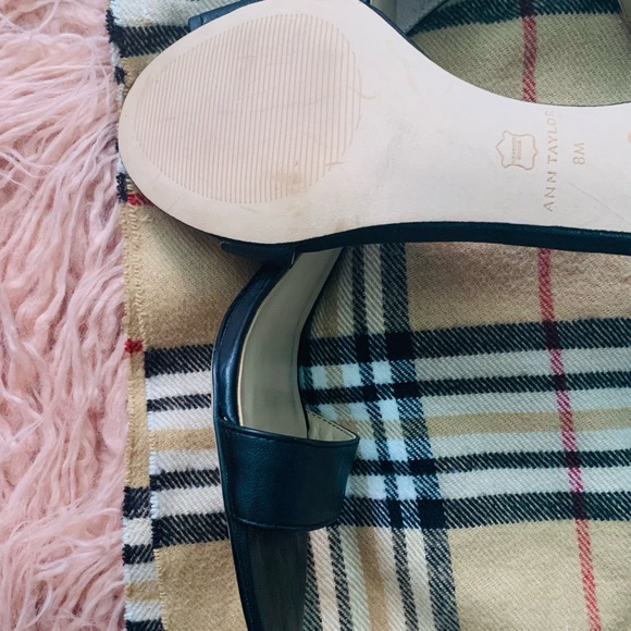 Ann Taylor - Picture 7 of 11